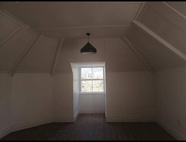 1 BEDROOM PROPERTY TO RENT IN RONDEBOSCH